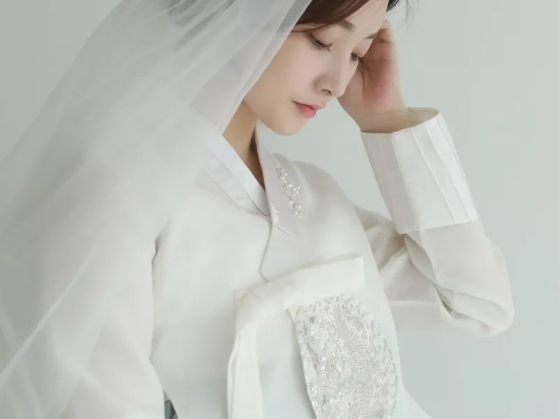 예그리나한복 사진 2