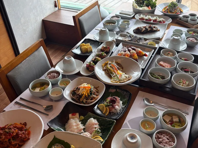 반상 (광안리 한정식) 사진 1