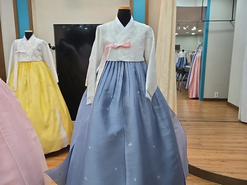 이선영한복 사진 2