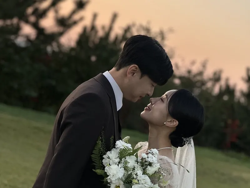 끌레브 메이크업스튜디오 웨딩헬퍼 사진 1