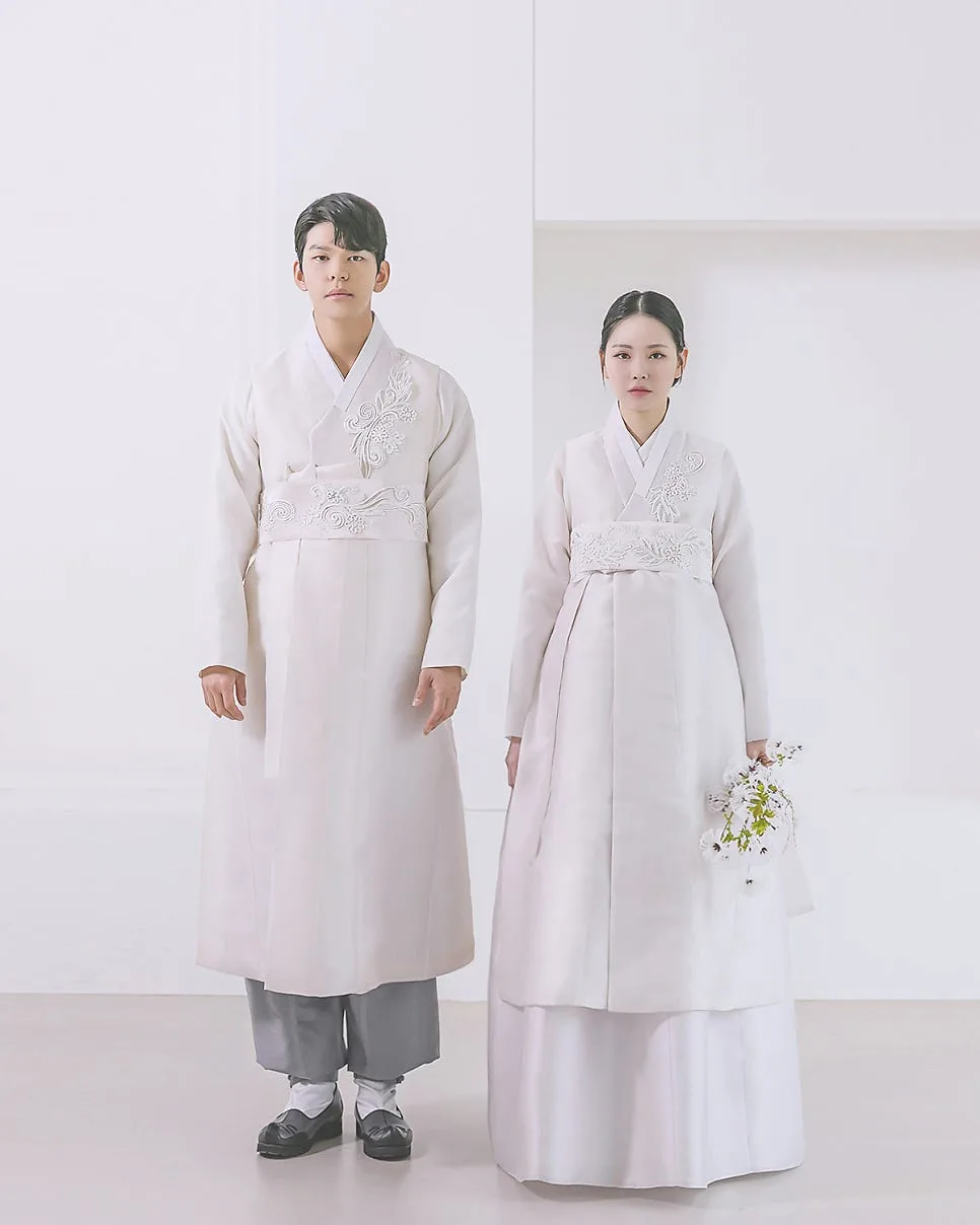 라온하제한복 사진 2