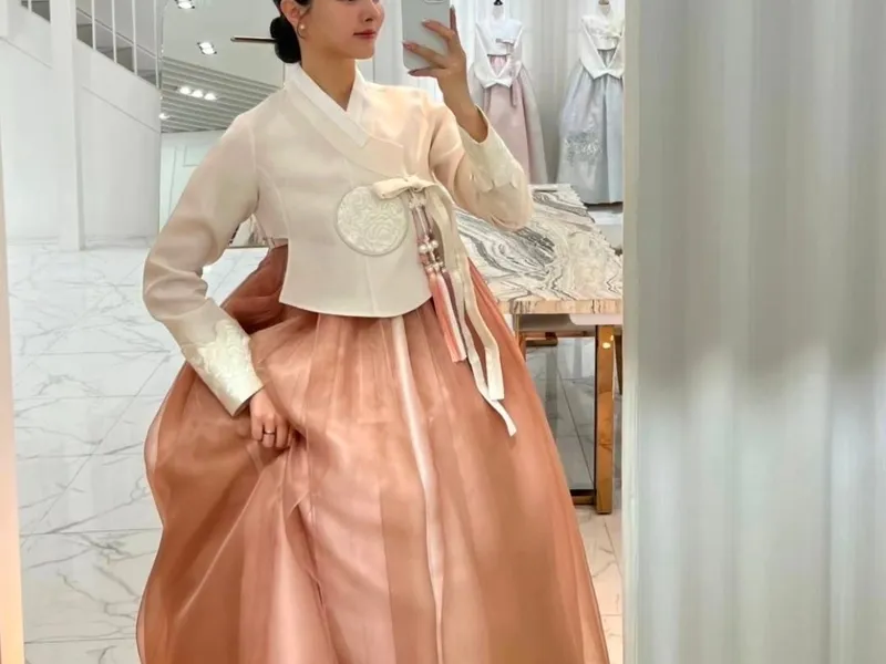유시영한복 사진 2