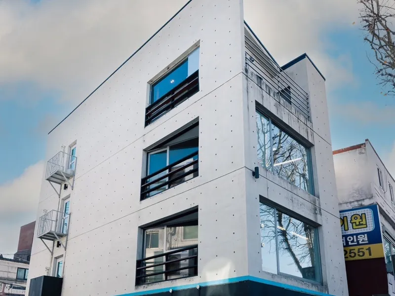 헤리츠테일러 수원점 사진 1