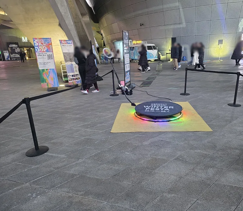 영라이트 360도 포토부스 사진 2