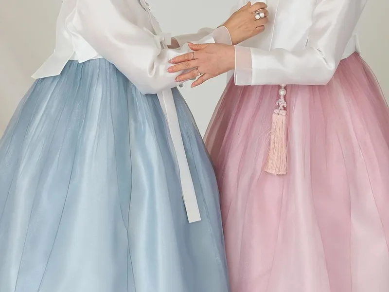 한복명작 사진 1