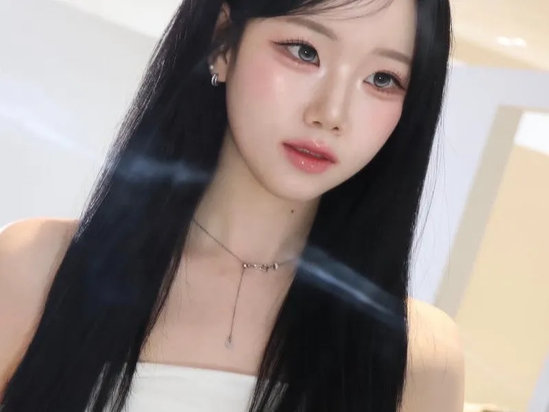 아델라메이크업 사진 1